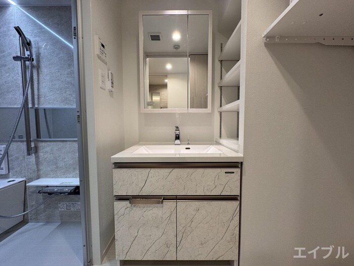 物件内観写真13　(洗面)