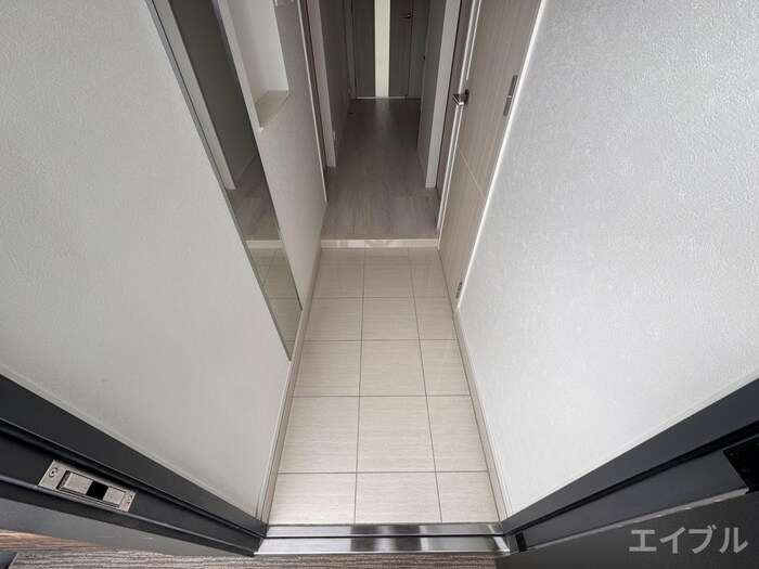 物件内観写真15　(玄関)