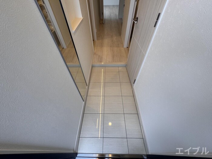 物件内観写真15　(玄関)
