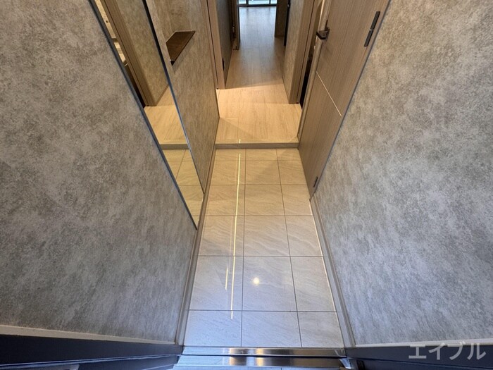 物件内観写真15　(玄関)