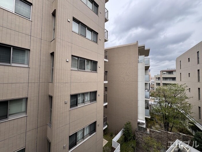 物件内観写真16　(室内からの展望)