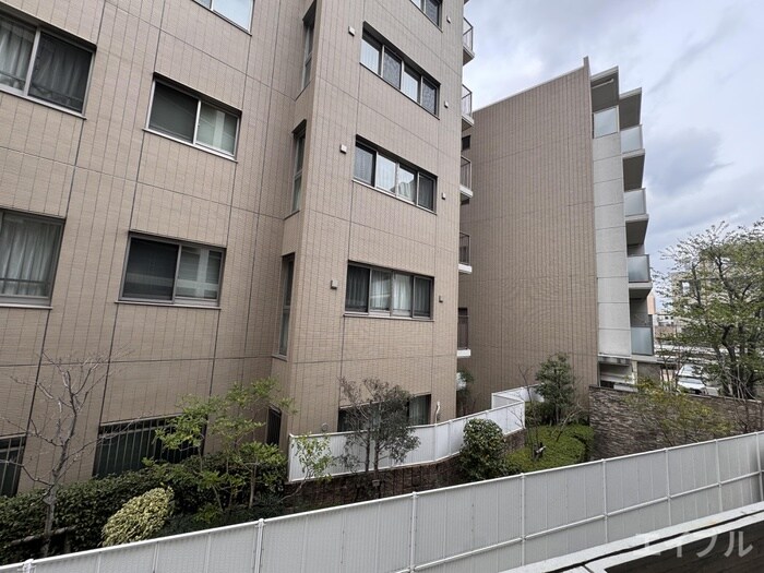 物件内観写真16　(室内からの展望)