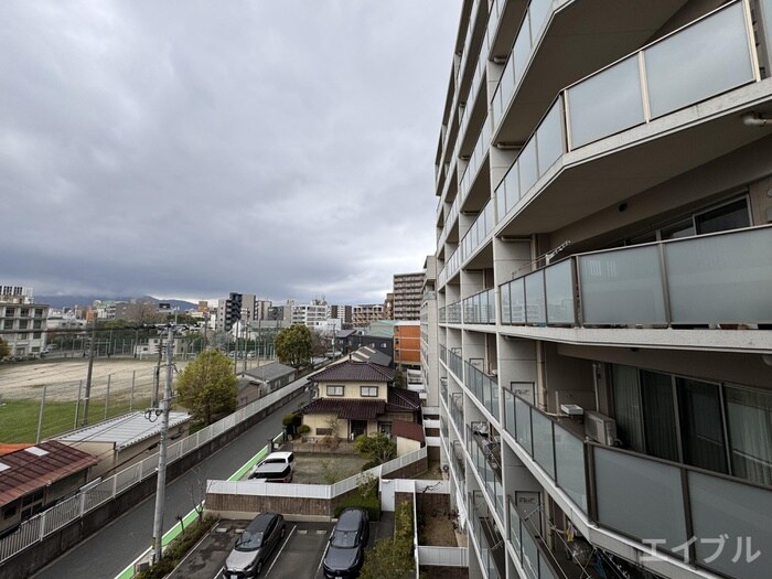 物件内観写真16　(室内からの展望)