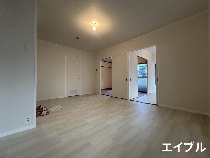 物件内観写真10　(居室)