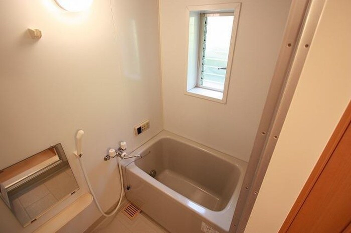 物件内観写真6　(バス／シャワールーム等)