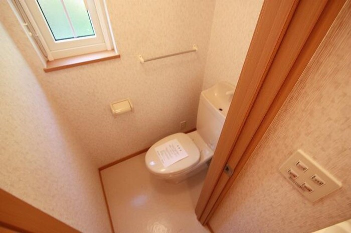 物件内観写真7　(トイレ)