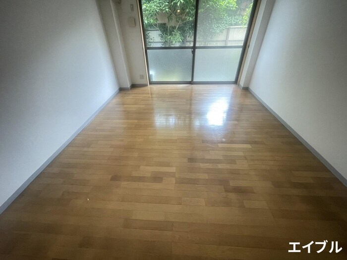 物件内観写真6　(居室)