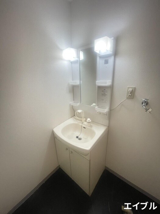 物件内観写真8　(洗面)