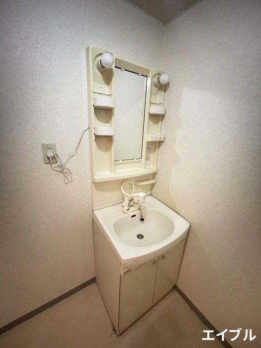 物件内観写真8　(洗面)