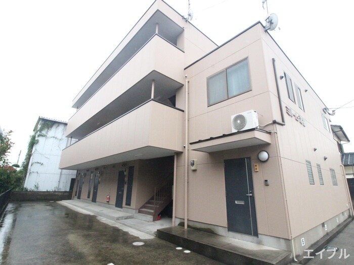 物件外観写真5　(エントランス部分)