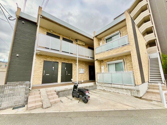 物件外観写真1　(外観写真)