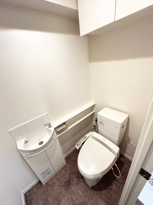 物件内観写真8　(トイレ)