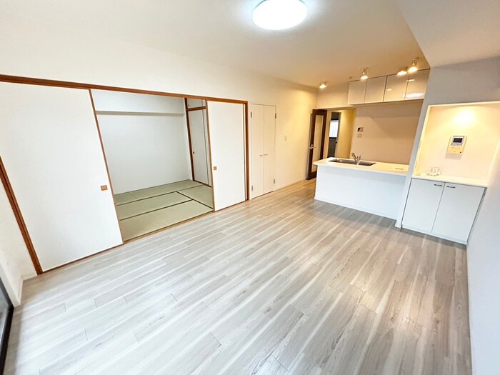 物件内観写真10　(居室)