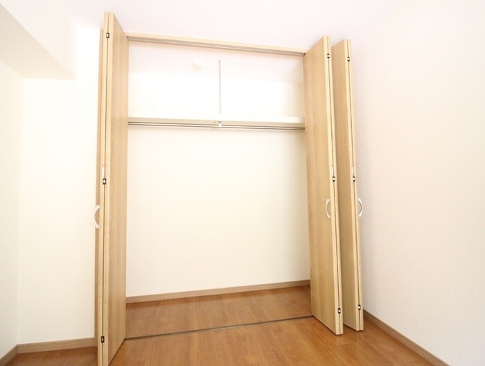 物件内観写真10　(収納)