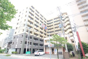 Ｅ．ＰＯＰＵＬＡＲ外観写真