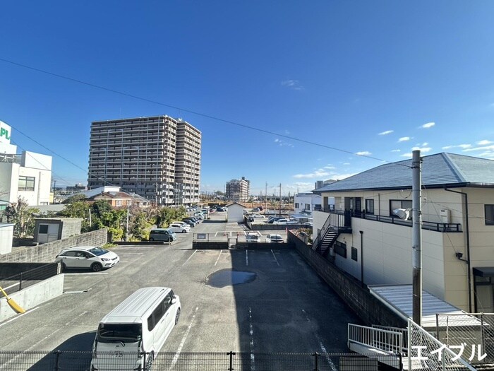 物件内観写真17　(室内からの展望)