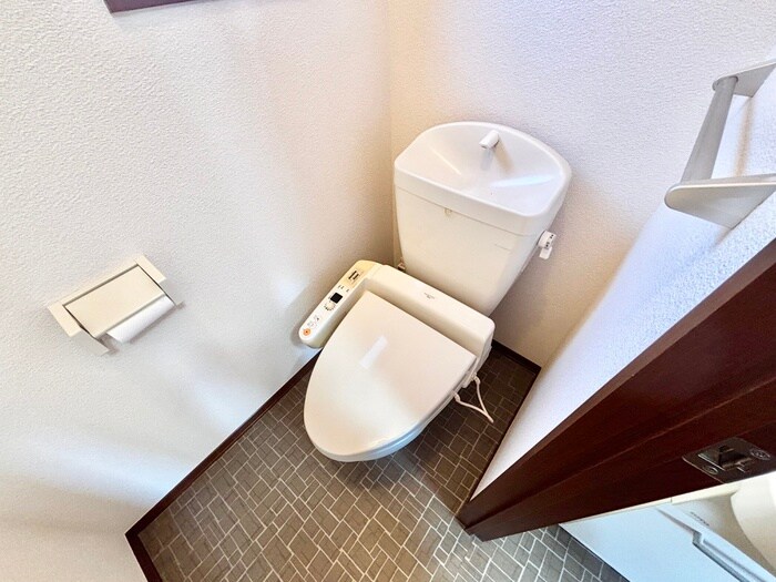 物件内観写真9　(トイレ)