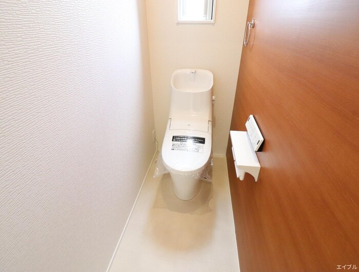 物件内観写真13　(トイレ)