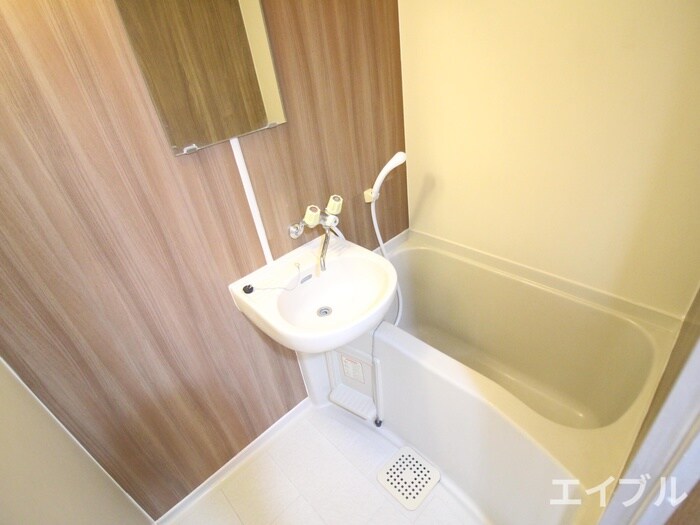 物件内観写真9　(バス／シャワールーム等)