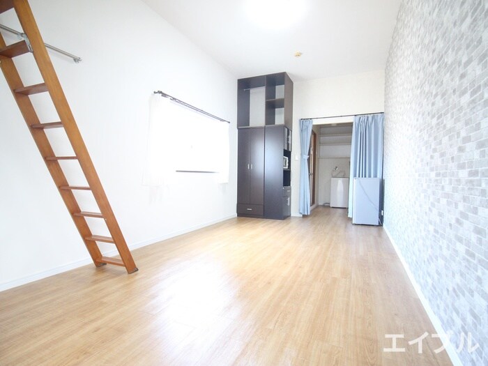 物件内観写真11　(室内からの展望)