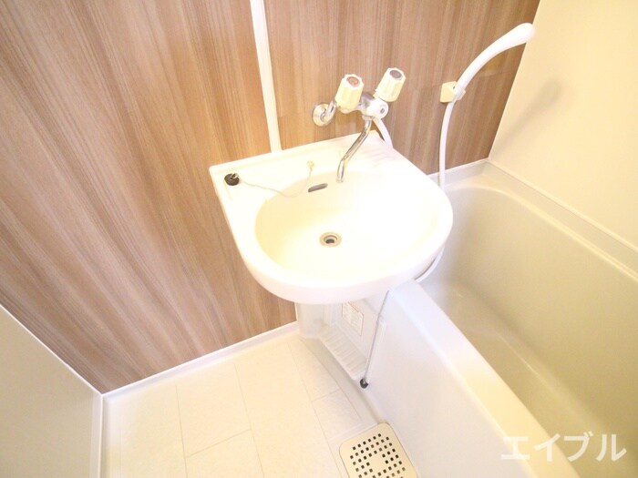 物件内観写真13　(洗面)