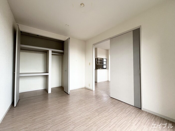 物件内観写真9　(居室)