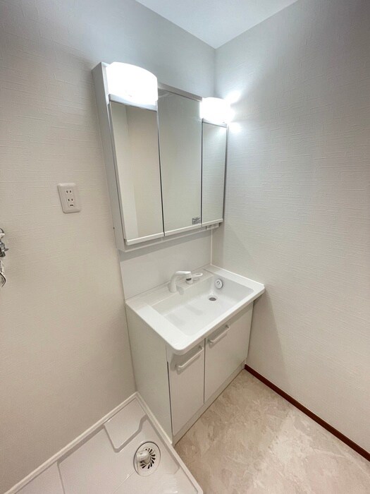 物件内観写真13　(洗面)