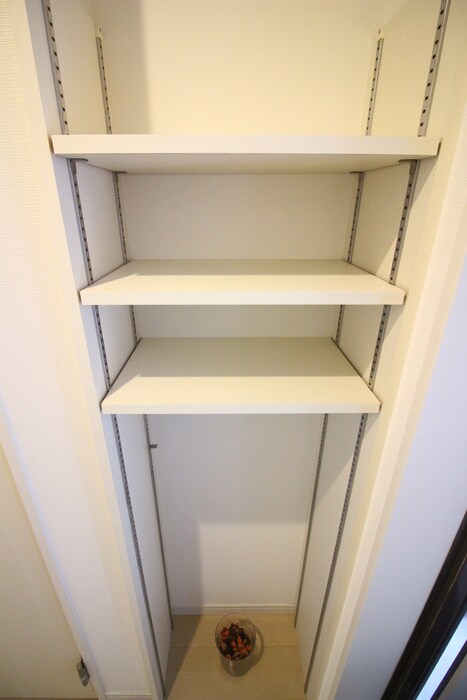 物件内観写真10　(靴箱)