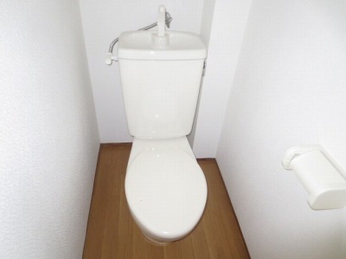 物件内観写真8　(トイレ)