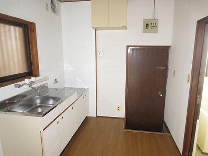 物件内観写真9　(居室)