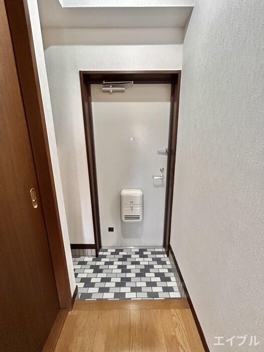 物件内観写真21　(玄関)