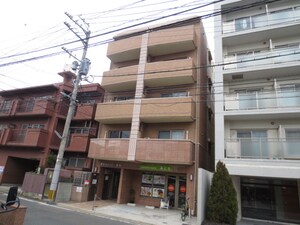 カサフェリス六本松外観写真