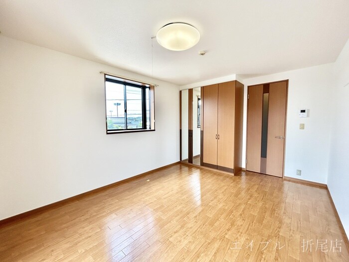 物件内観写真4　(居室)