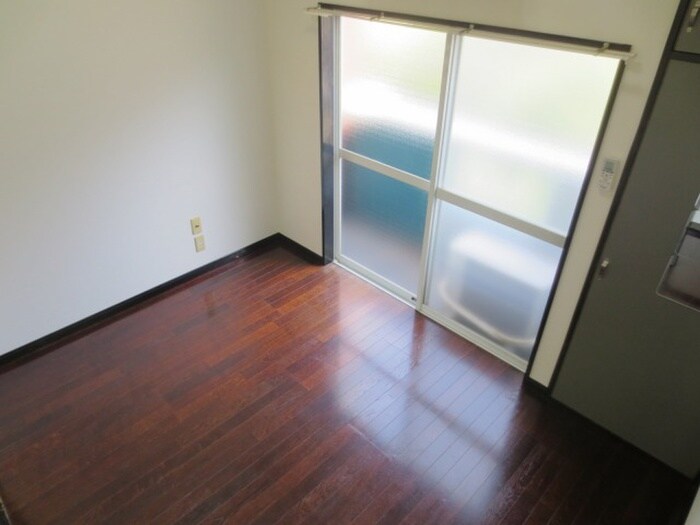 物件内観写真5　(居室)