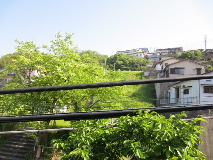 物件内観写真13　(室内からの展望)