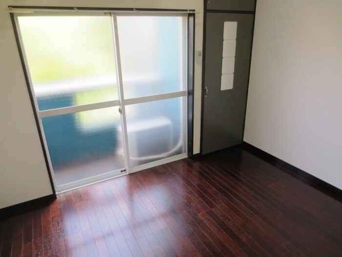 物件内観写真18　(居室)