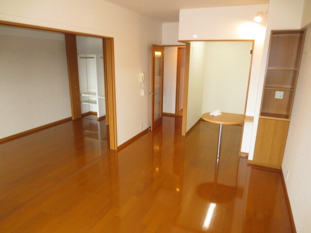 物件内観写真9　(居室)