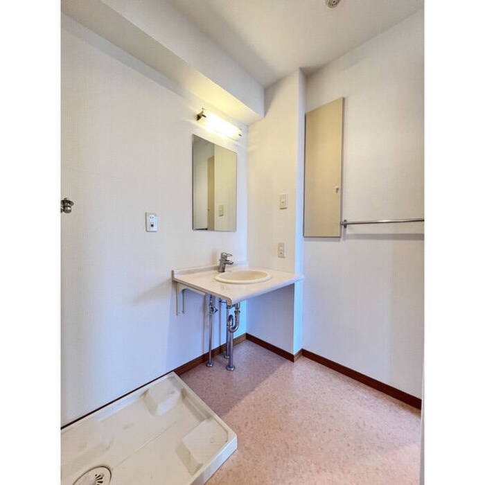 物件内観写真10　(洗面)