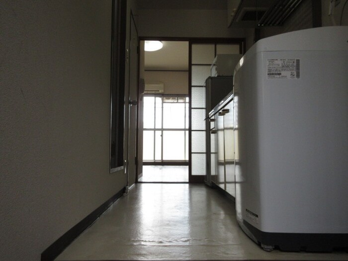 物件内観写真8　(廊下)