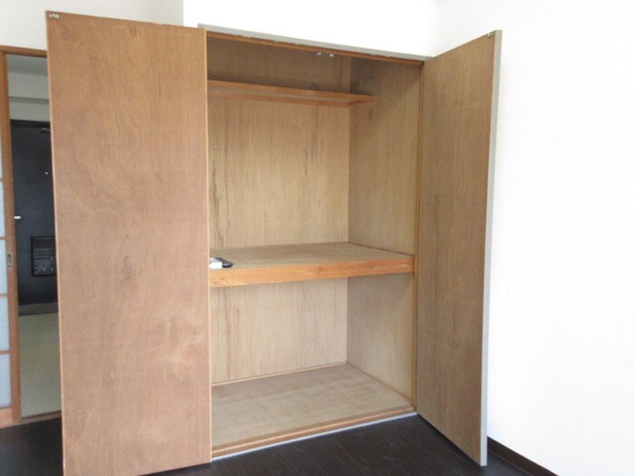 物件内観写真11　(収納)