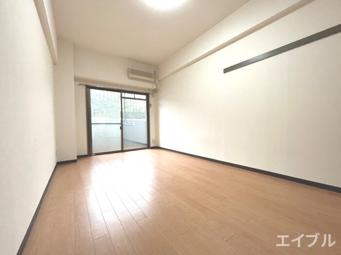 物件内観写真10　(居室)