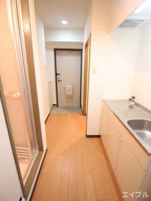 物件内観写真16　(廊下)