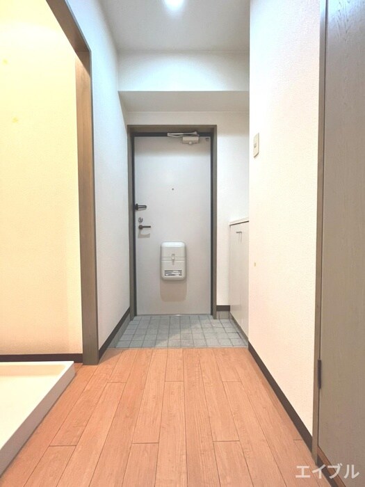 物件内観写真17　(玄関)