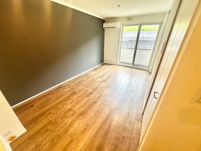 物件内観写真6　(居室)