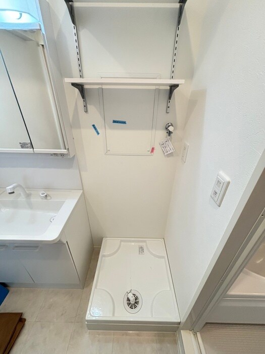 物件内観写真14　(洗濯機置場)