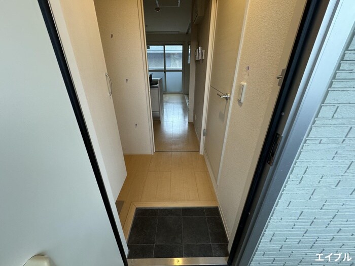 物件内観写真14　(玄関)
