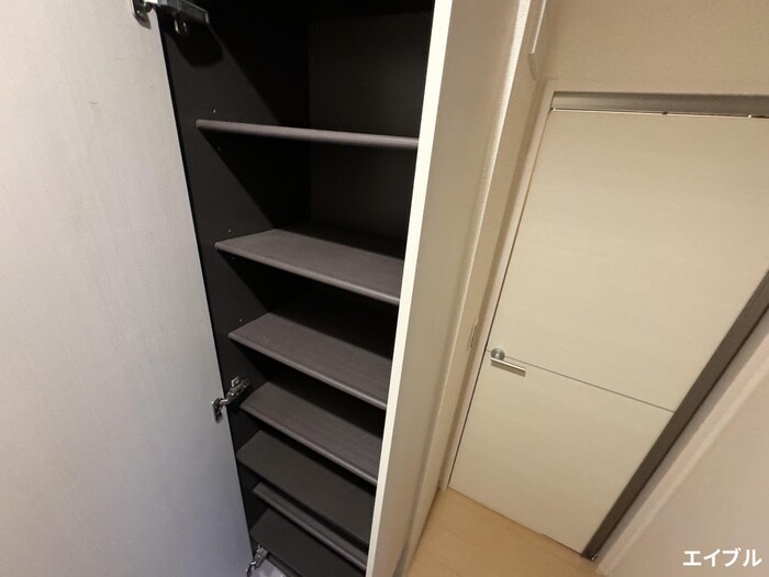 物件内観写真15　(靴箱)