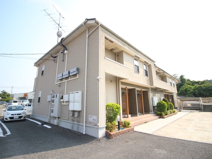 物件外観写真1　(外観写真)