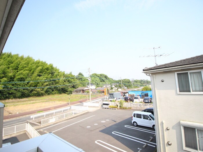 物件内観写真11　(室内からの展望)