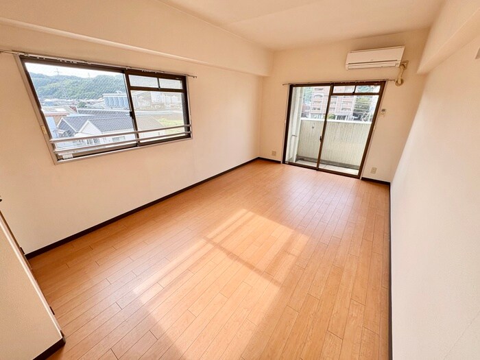 物件内観写真6　(居室)